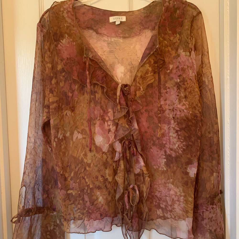 Boutique Ruffled Tie Front Top